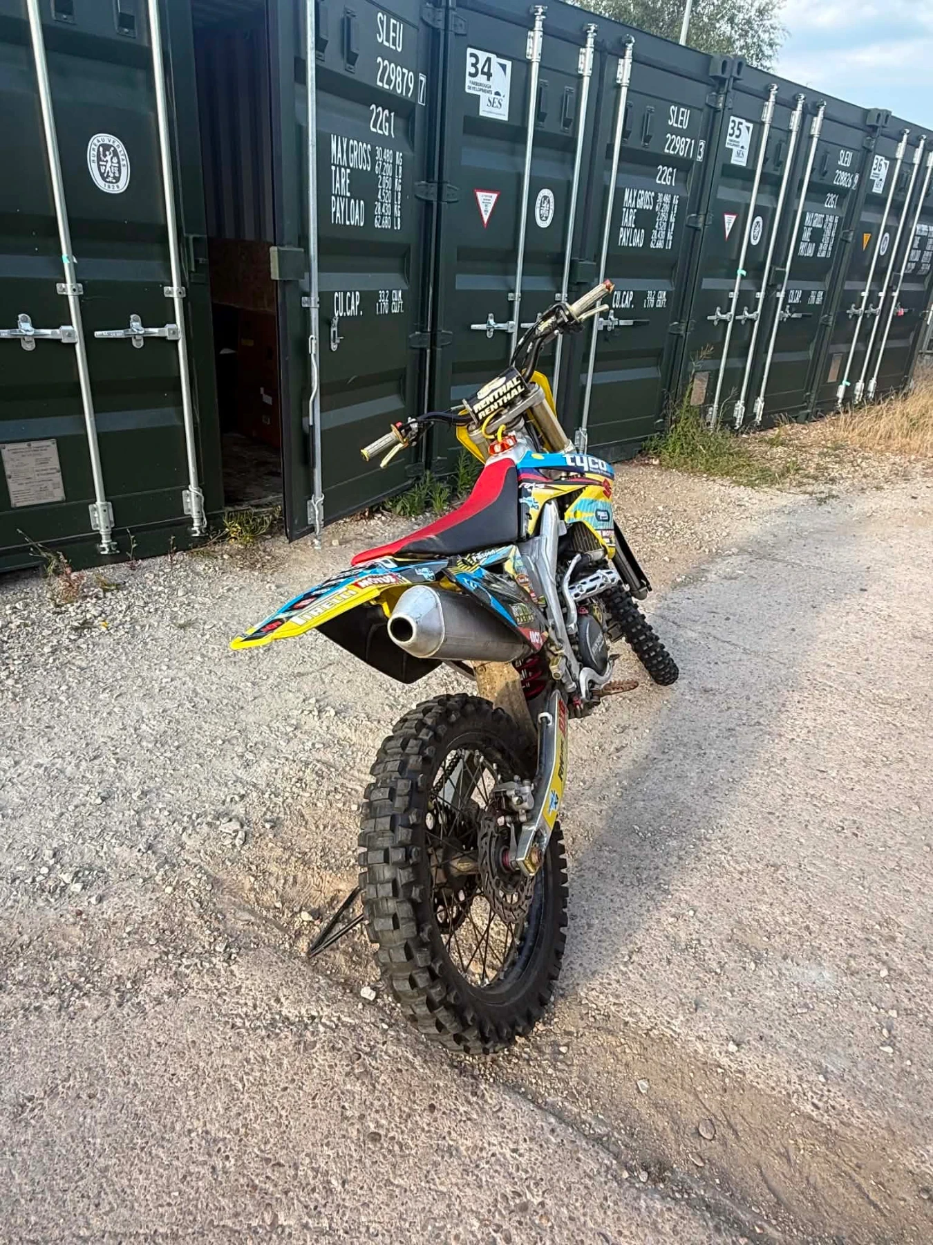 Suzuki Rmz