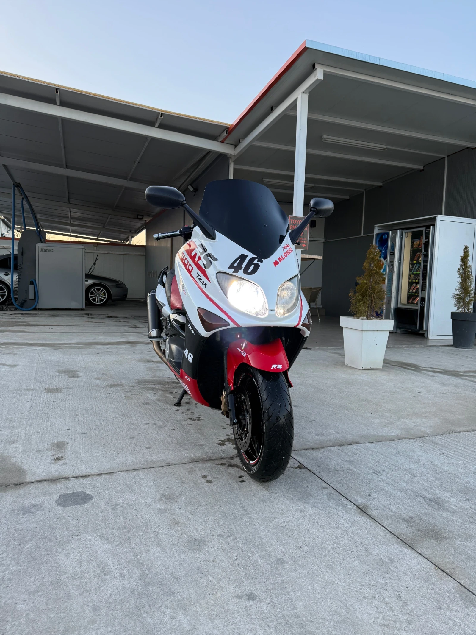 Yamaha T-max