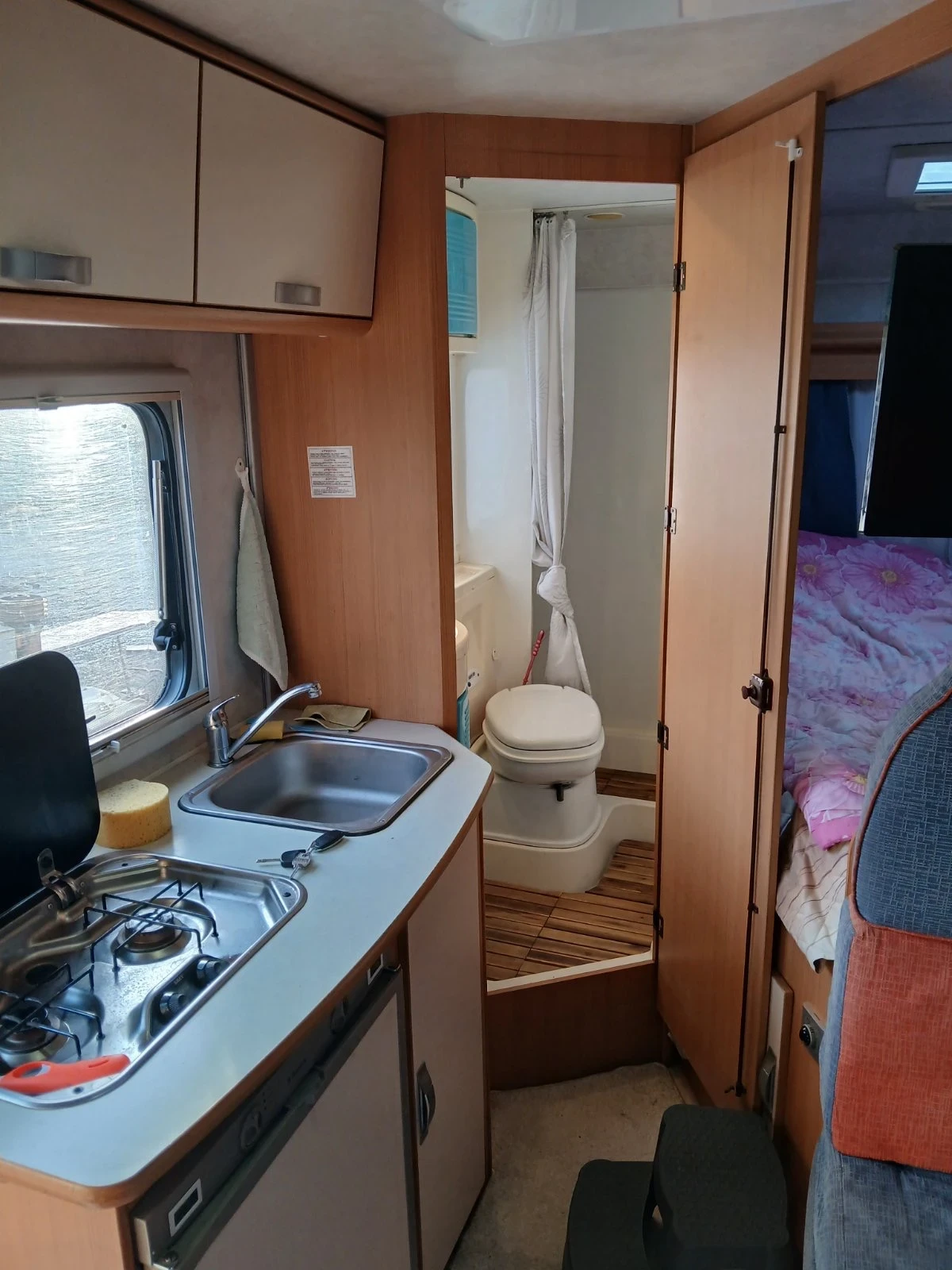 Кемпер Ford Reimo, снимка 8 - Каравани и кемпери - 53774811