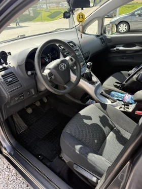 Toyota Auris, снимка 7