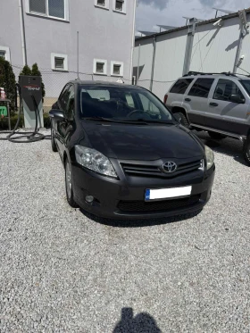 Toyota Auris, снимка 1