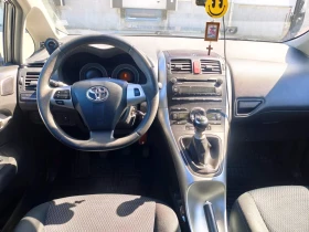Toyota Auris, снимка 8