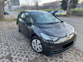 VW ID.3 62 kWh, снимка 2