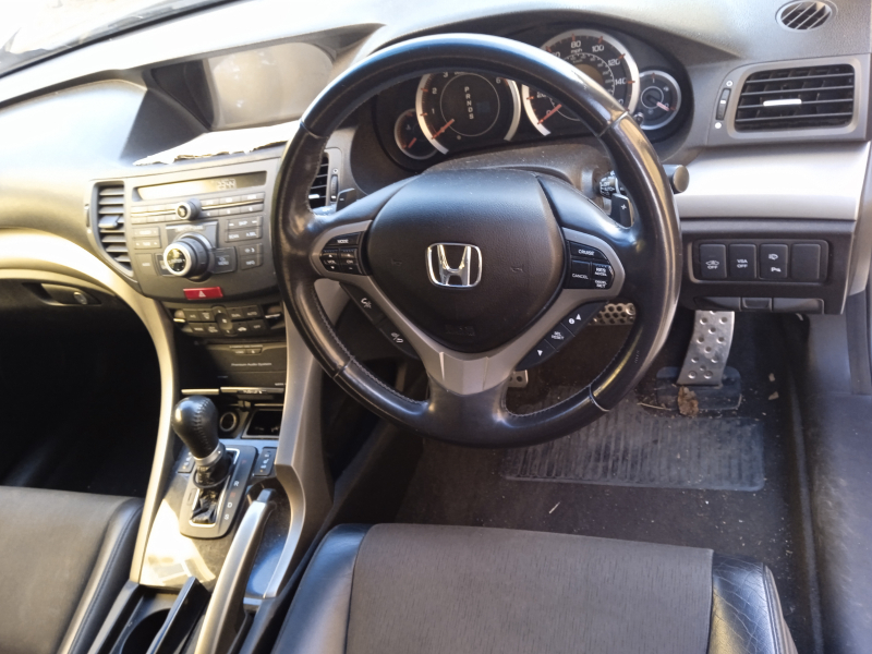 Honda Accord, снимка 6 - Автомобили и джипове - 37660654