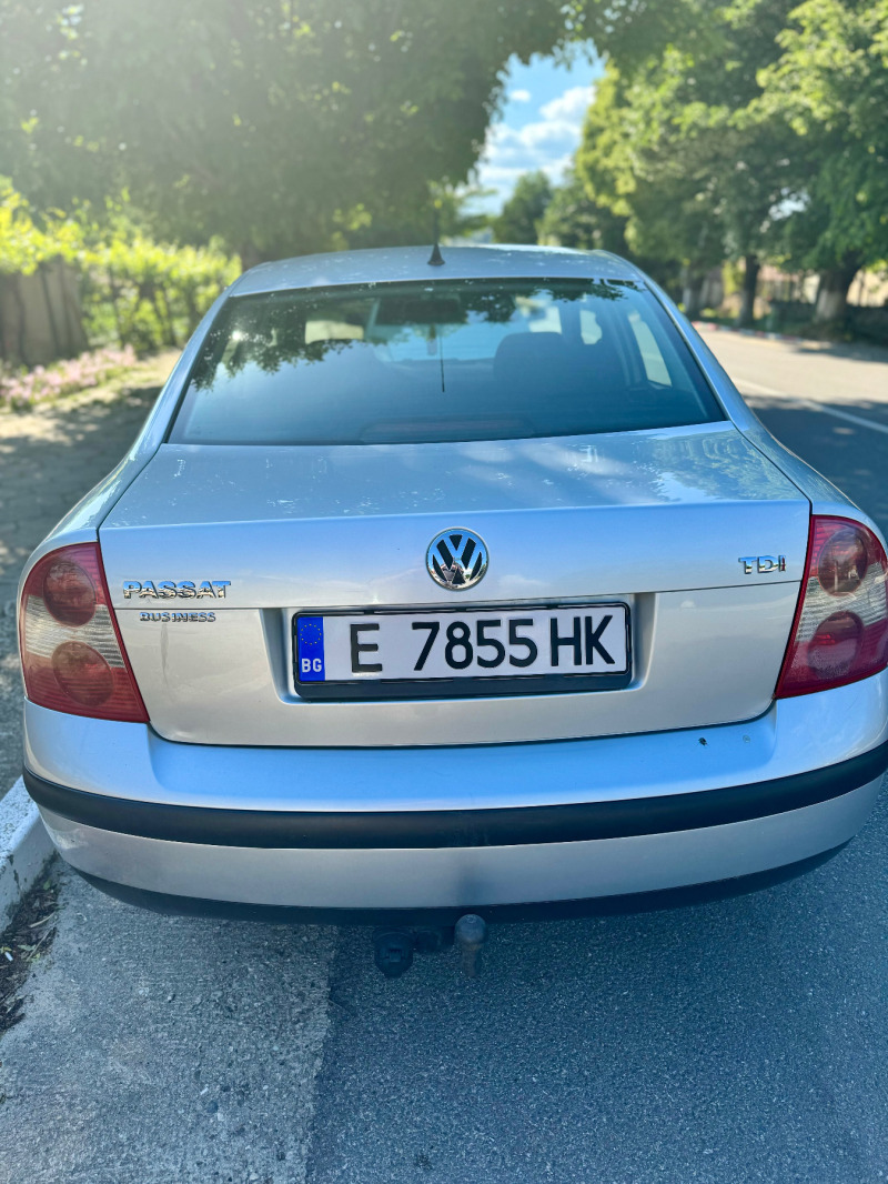 VW Passat 1.9 TDI BUSINESS , снимка 16 - Автомобили и джипове - 45594924