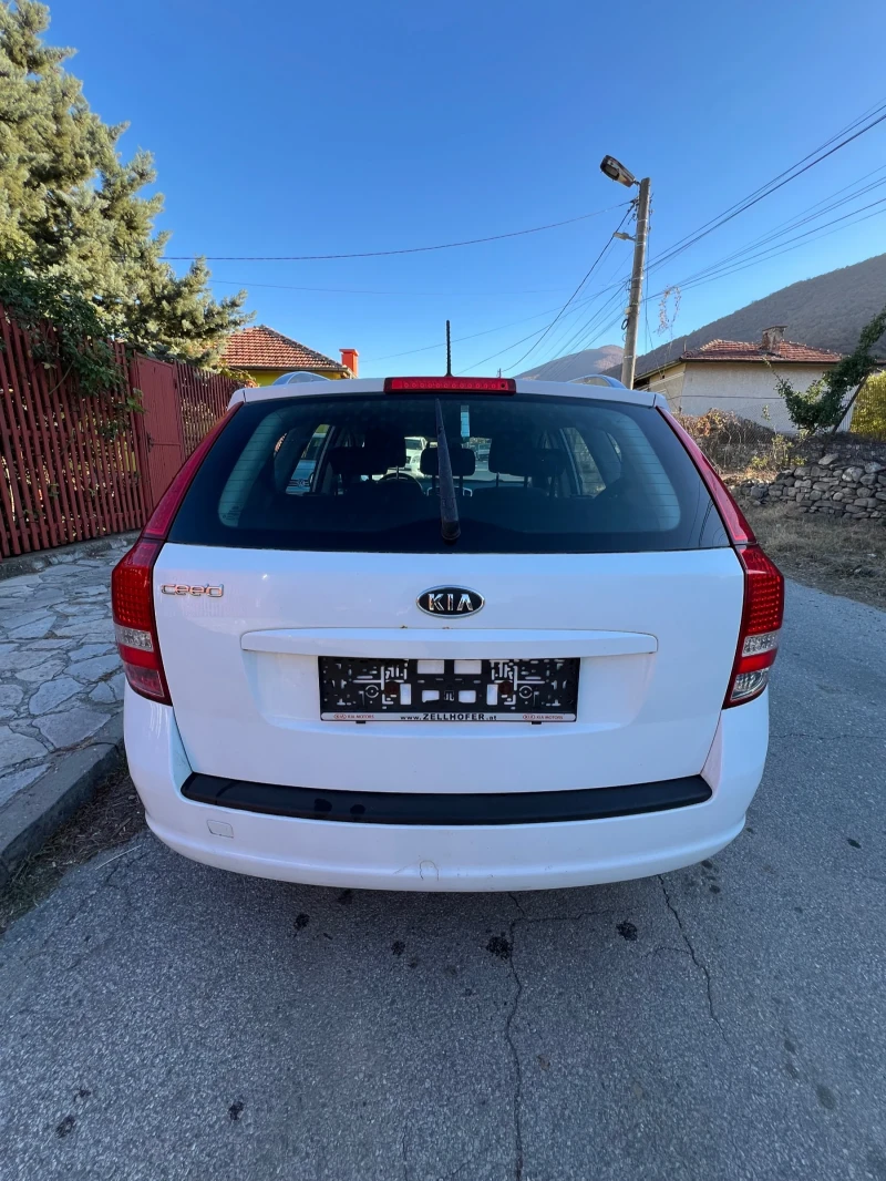 Kia Ceed, снимка 3 - Автомобили и джипове - 49588629