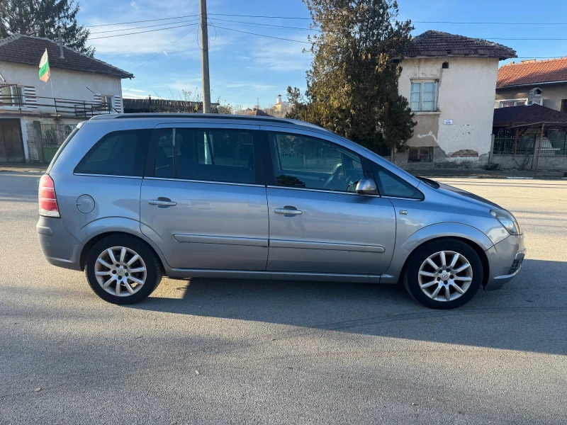 Opel Zafira 1.8i, снимка 5 - Автомобили и джипове - 48573366