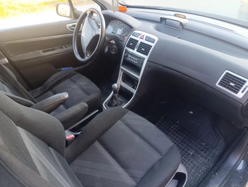 Peugeot 307 1.6hdi, снимка 7 - Автомобили и джипове - 48920169