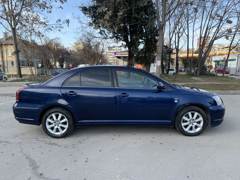 Toyota Avensis 2.0 TDI, снимка 4 - Автомобили и джипове - 49103013