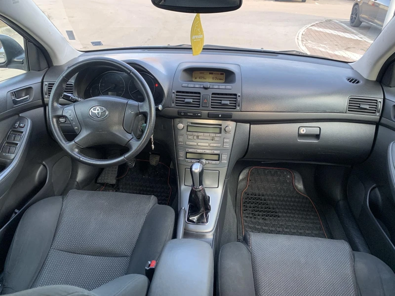 Toyota Avensis 2.0 TDI, снимка 9 - Автомобили и джипове - 49103013