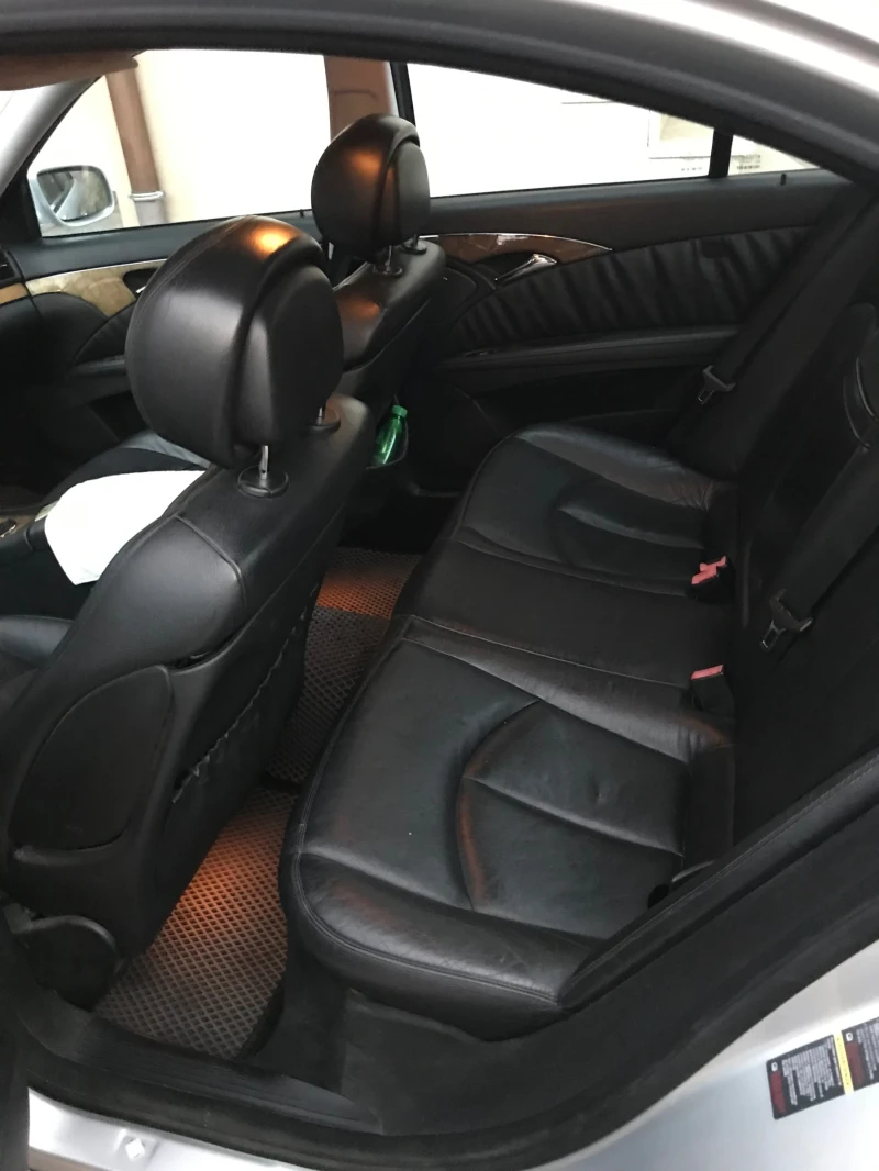 Mercedes-Benz E 280, снимка 4 - Автомобили и джипове - 51824296