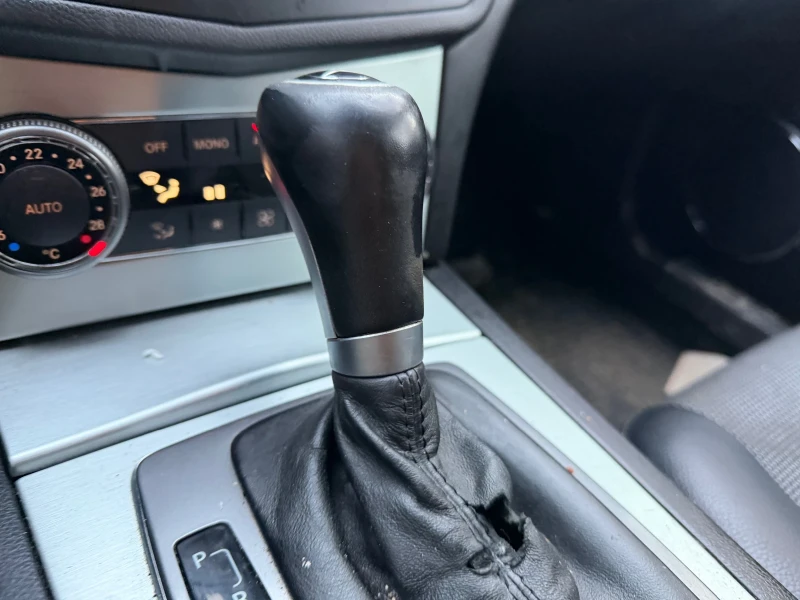 Mercedes-Benz C 220 646* Кожа* Нави, снимка 13 - Автомобили и джипове - 52870000