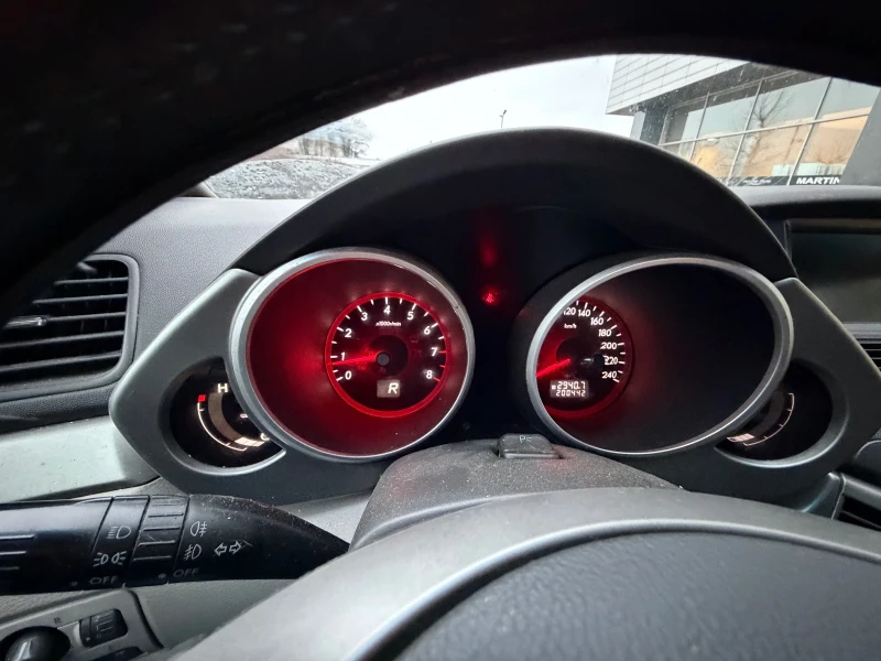 Subaru Outback 3.0i* Газов* Инжекцион* Кожа* 4х4, снимка 14 - Автомобили и джипове - 52870000