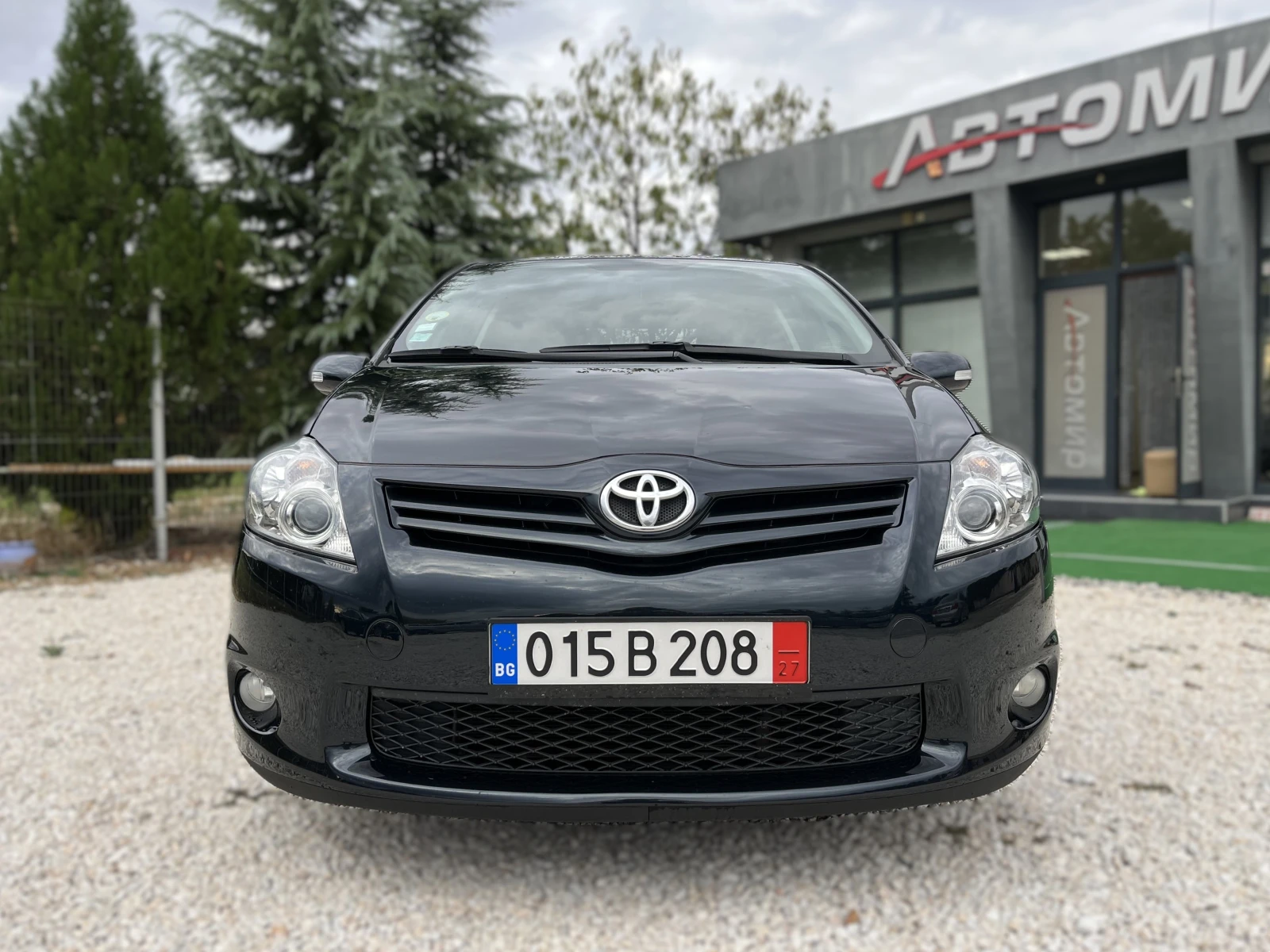 Toyota Auris 2.0 D4D = NAVI !!! - изображение 2