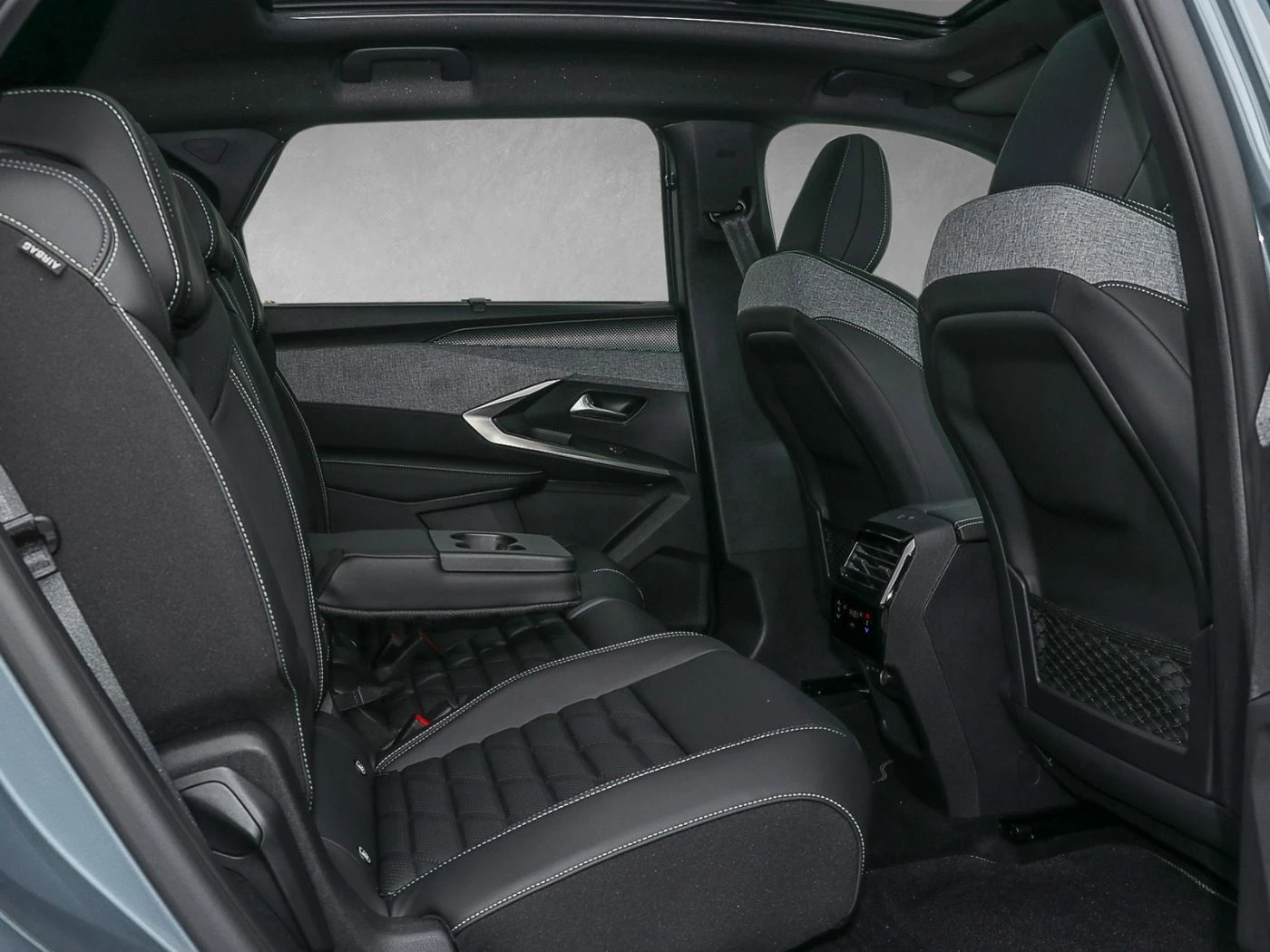 Peugeot 5008 GT/213HP/FLA/PANO/VCONTROL/NAVI/LED/181f | Mobile.bg   15