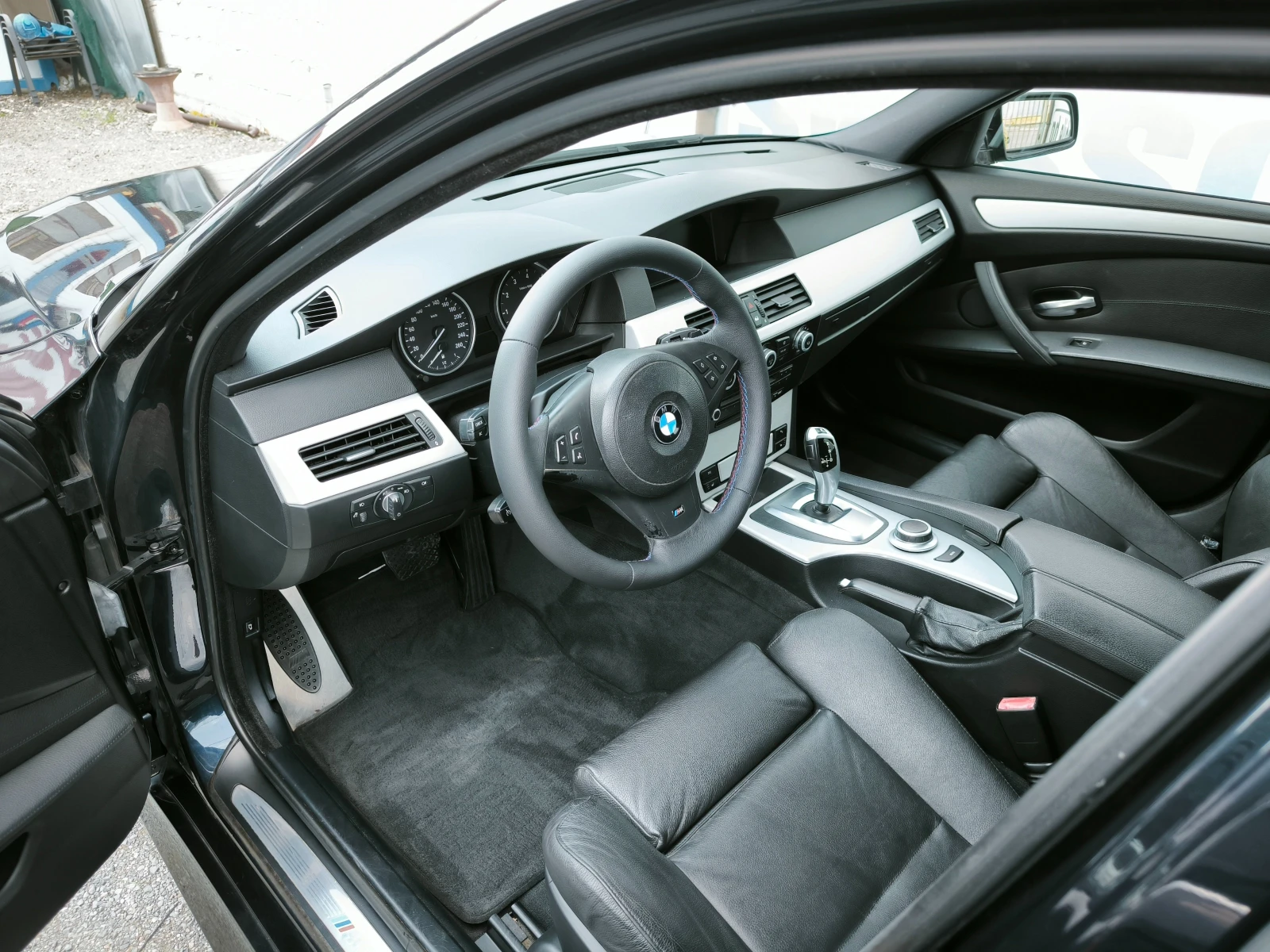 BMW 530 Xi М пакет Швейцария панорама  - изображение 8