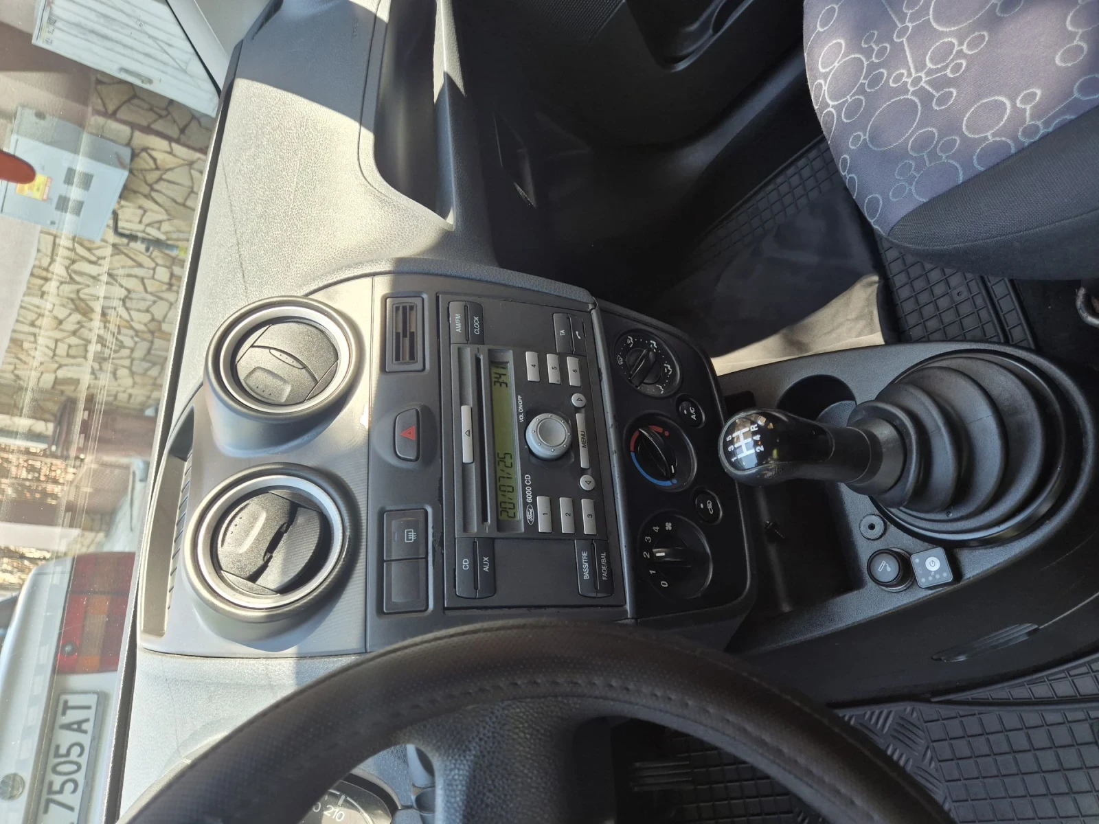 Ford Fiesta  - изображение 10