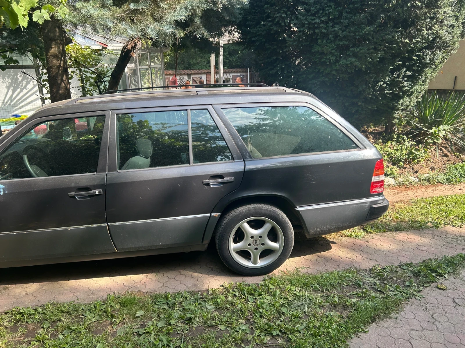Mercedes-Benz E 250  - изображение 7
