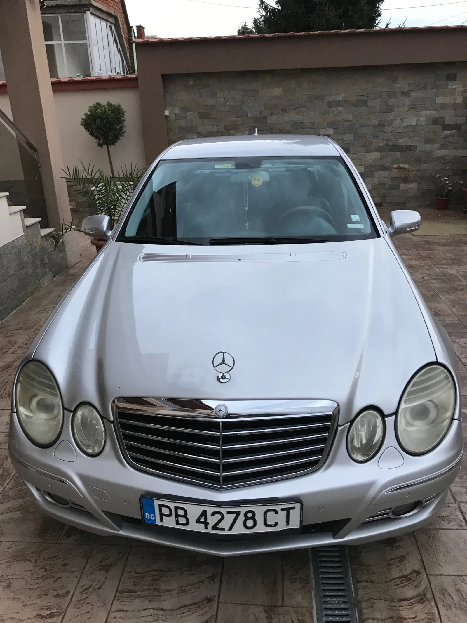 Mercedes-Benz E 280  - изображение 2