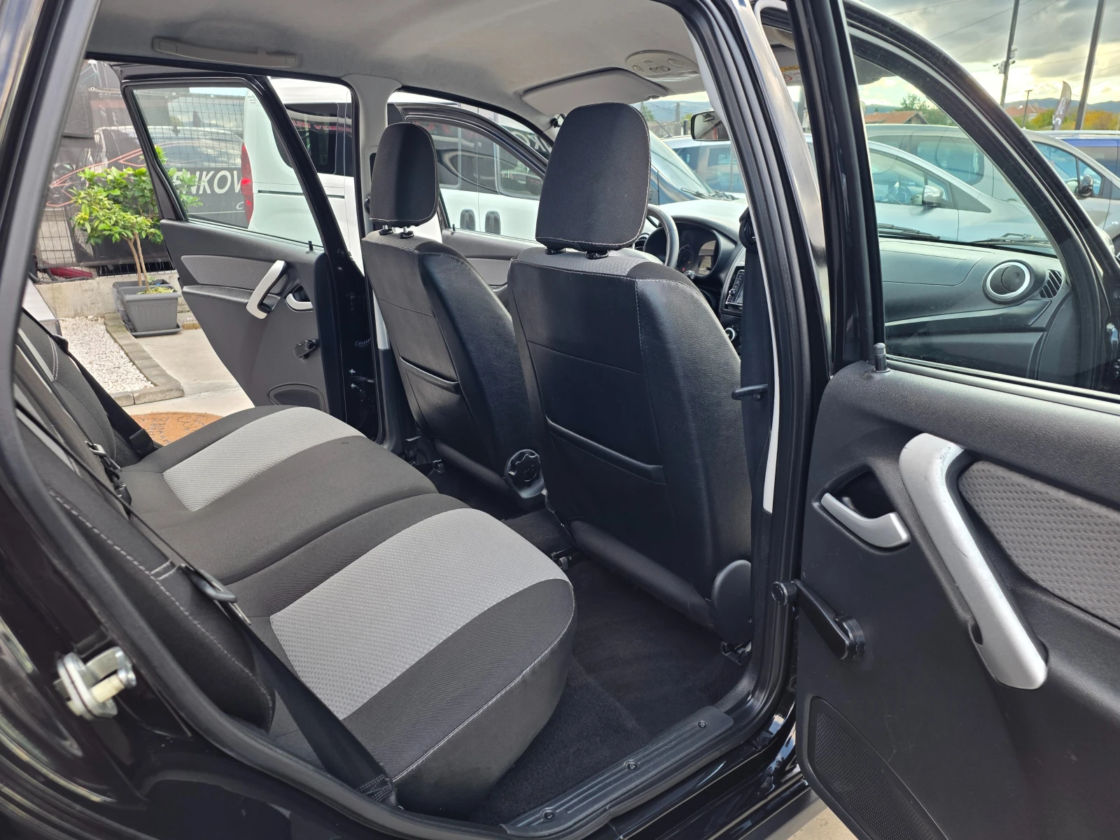 Lada Kalina CROSS-2018 1.6I-98. EURO 6-- | Mobile.bg   15