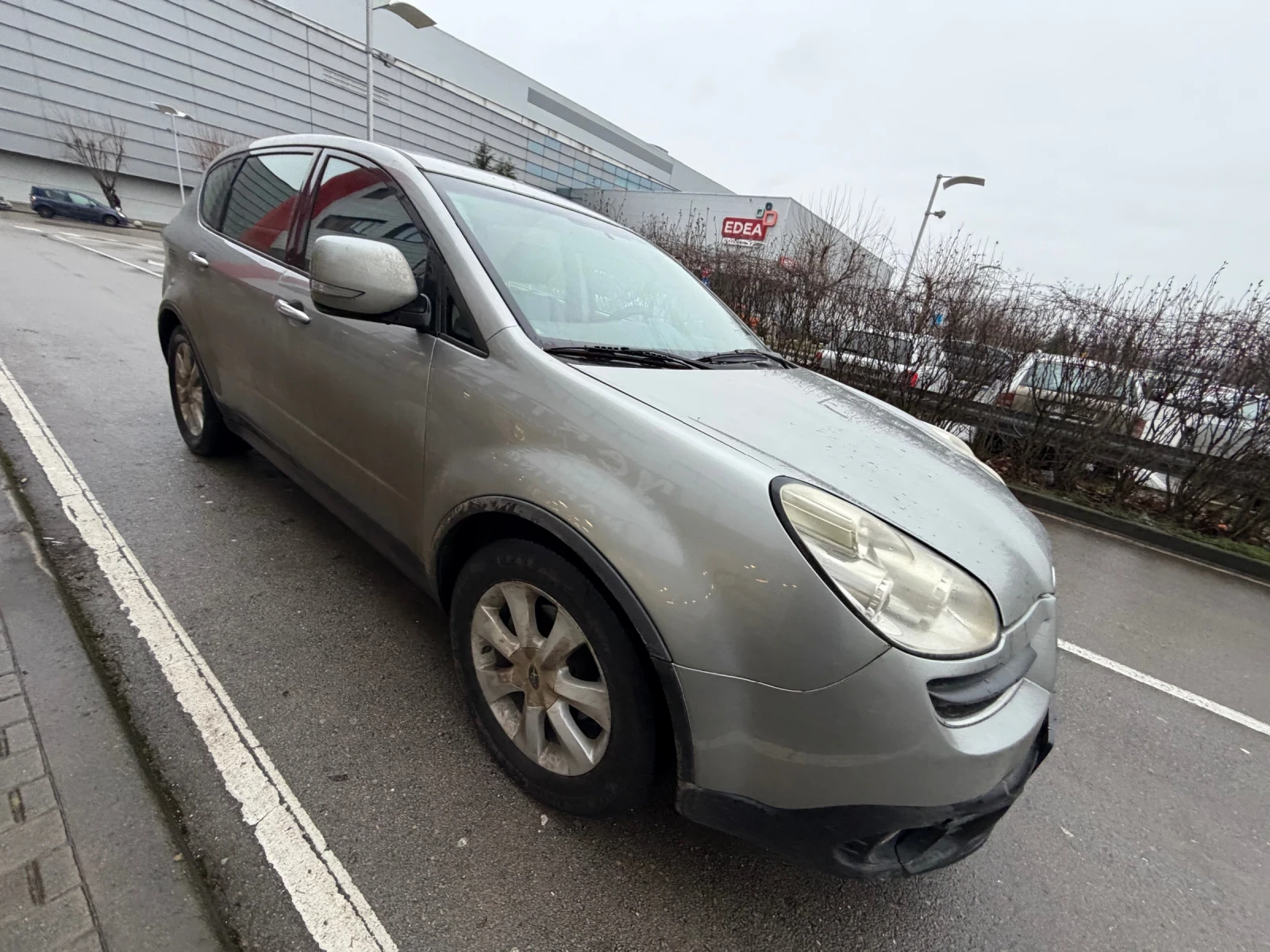 Subaru Outback 3.0i* Газов* Инжекцион* Кожа* 4х4 - изображение 4