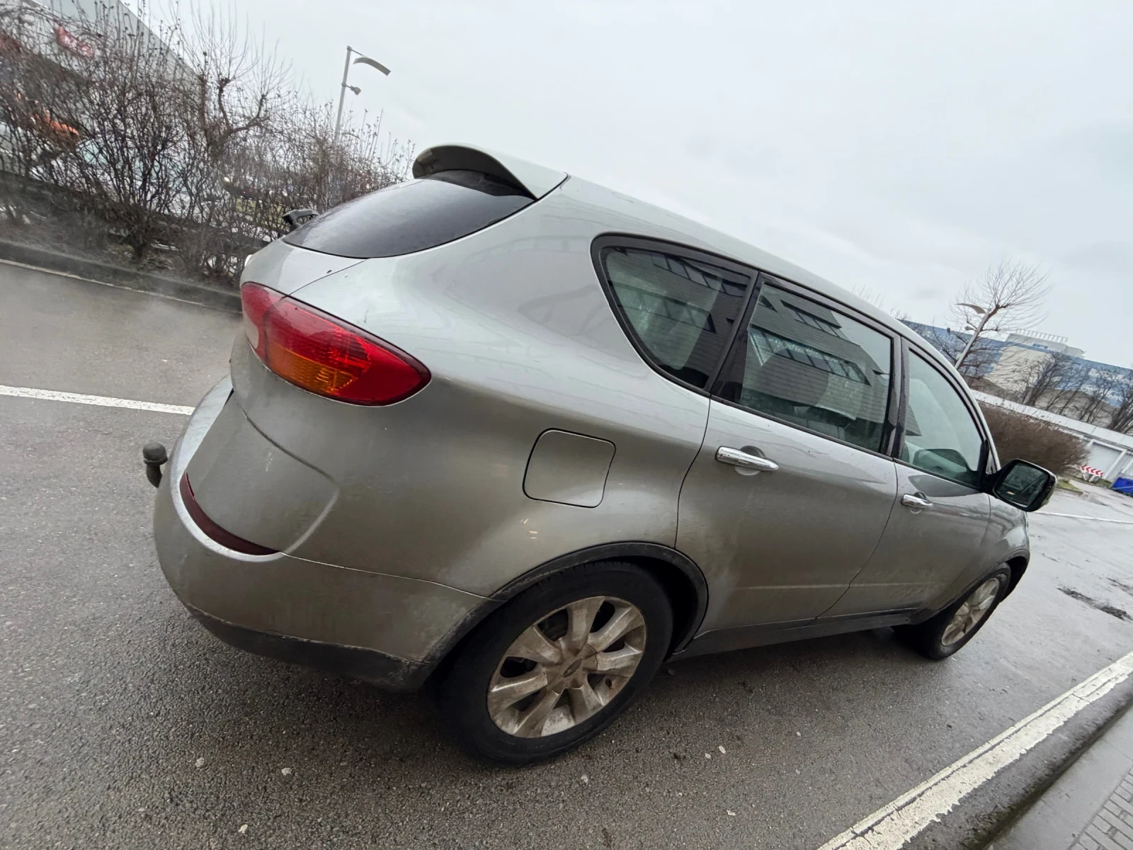 Subaru Outback 3.0i* Газов* Инжекцион* Кожа* 4х4 - изображение 5