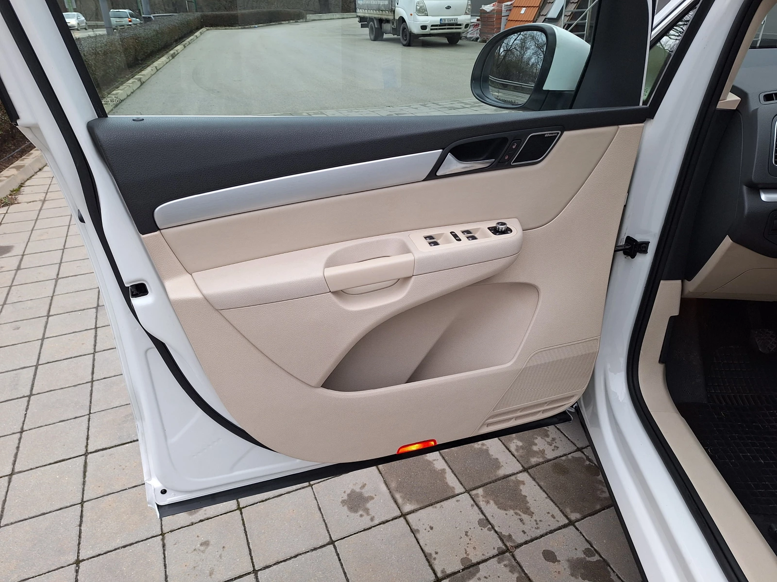 VW Sharan 2.0TDI High Line!Full! - изображение 4