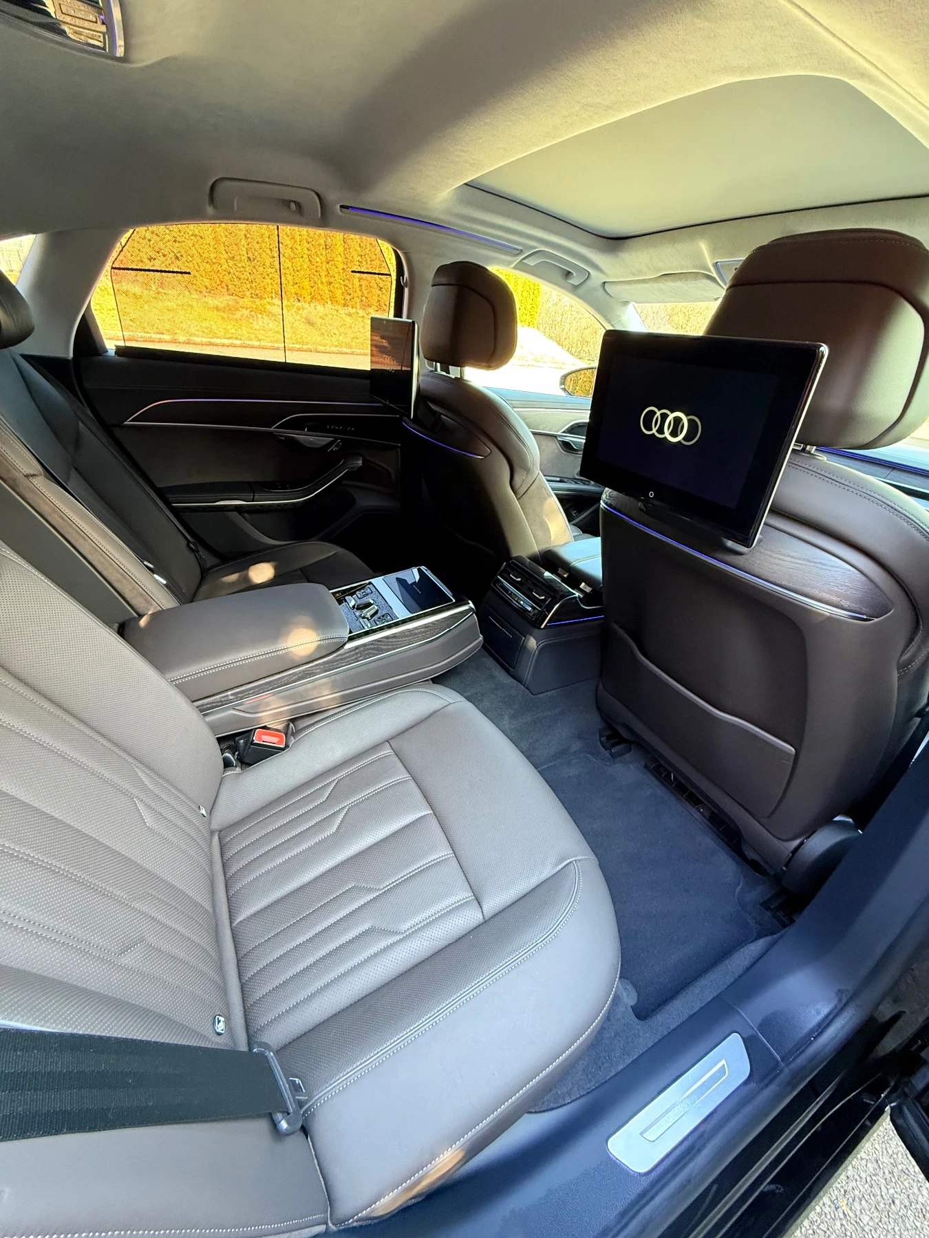 Audi A8 60TFSIE B&O/3xTV/Distronic/�������� 12�.! | Mobile.bg � ����������� 1