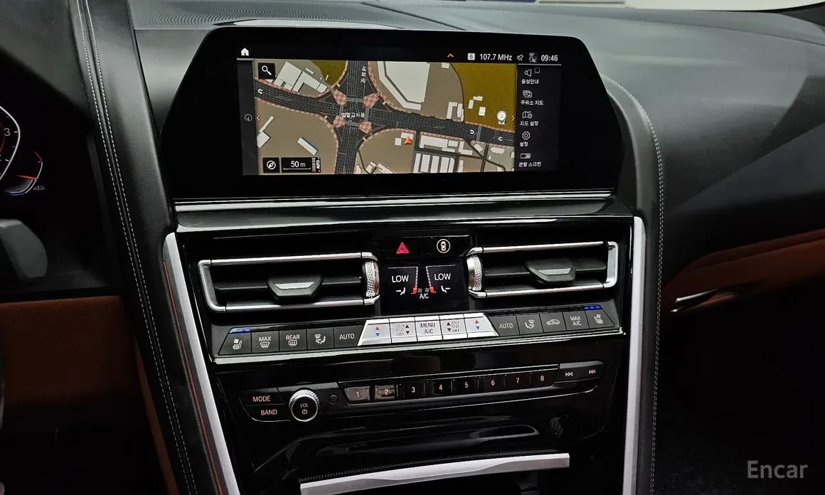 BMW 840 xDrive / B&W / 360 / TARTUFO BLACK / HUD / ОБДУХ, снимка 10 - Автомобили и джипове - 54055315