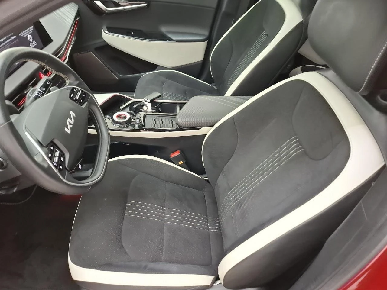 Kia EV6 GT-LINE 77.4KWH 325��. 4�4 SOH-100% �������� | Mobile.bg � ����������� 9