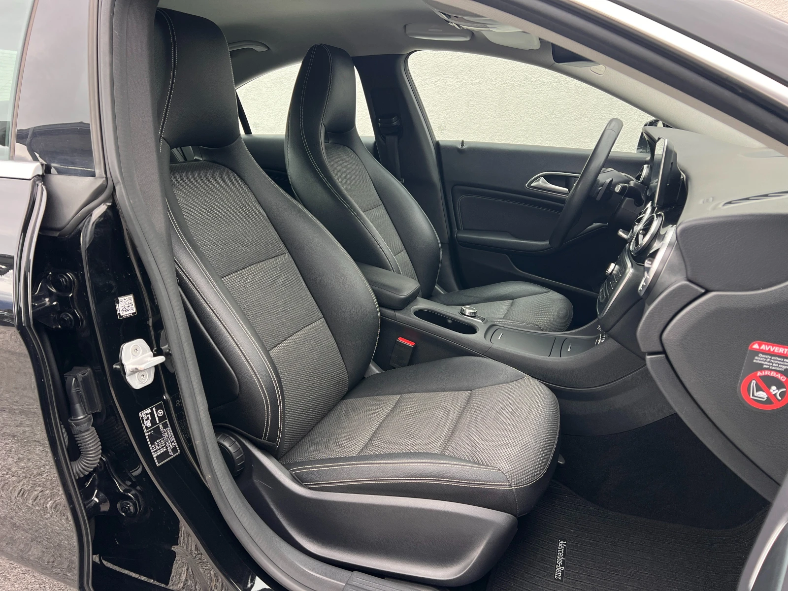 Mercedes-Benz CLA 180 d Sport * * * ПРОЧЕТИ ОПИСАНИЕТО* * * , снимка 11 - Автомобили и джипове - 54100004