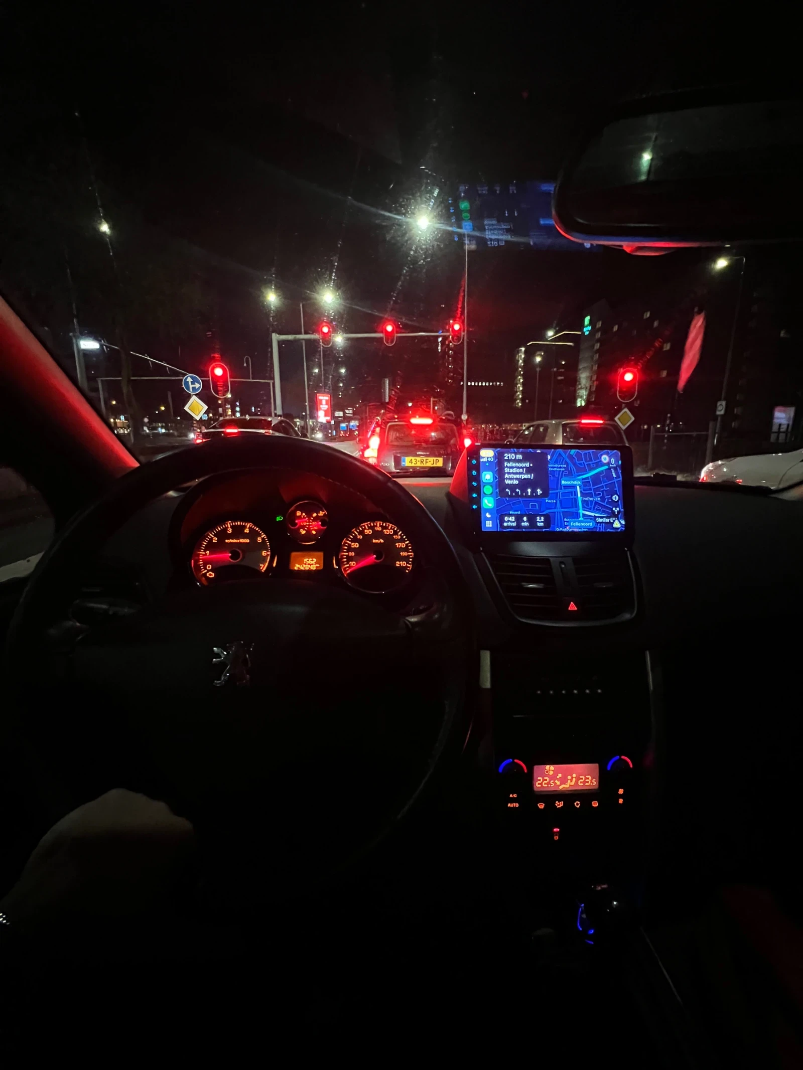 Peugeot 207 120 Premium, снимка 9 - Автомобили и джипове - 54193071