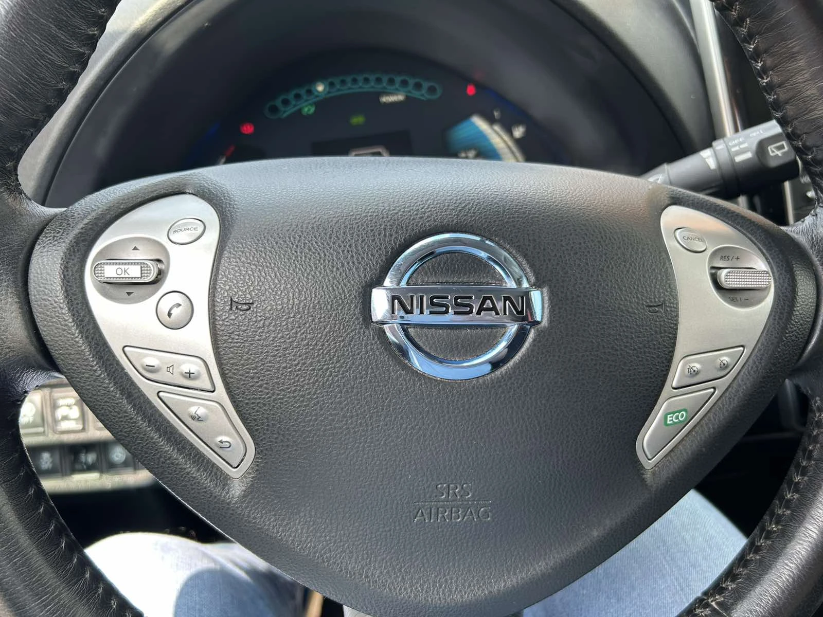 Nissan Leaf , снимка 10 - Автомобили и джипове - 54866004