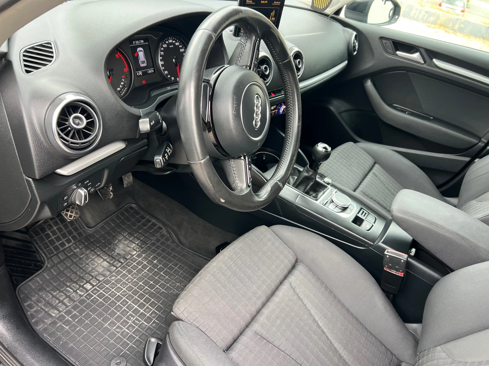 Audi A3 2.0 TDI, снимка 11 - Автомобили и джипове - 54934142