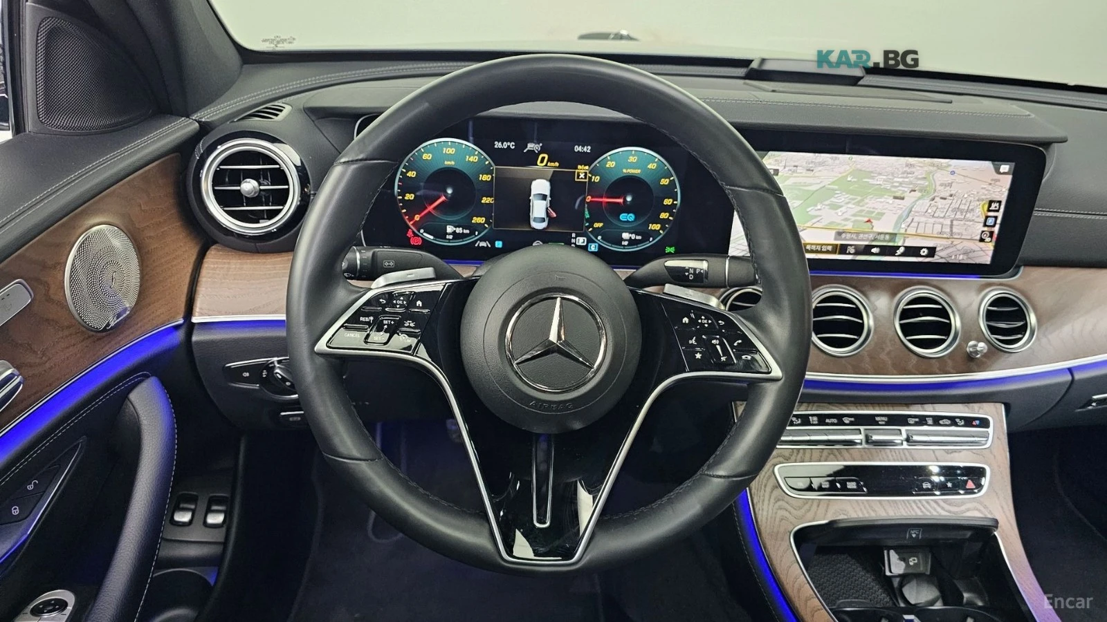 Mercedes-Benz E 300 4MATIC EXCLUSIVE* КОЖА* ПАНО* ОБДУХВ* 360* HUD, снимка 12 - Автомобили и джипове - 55120054