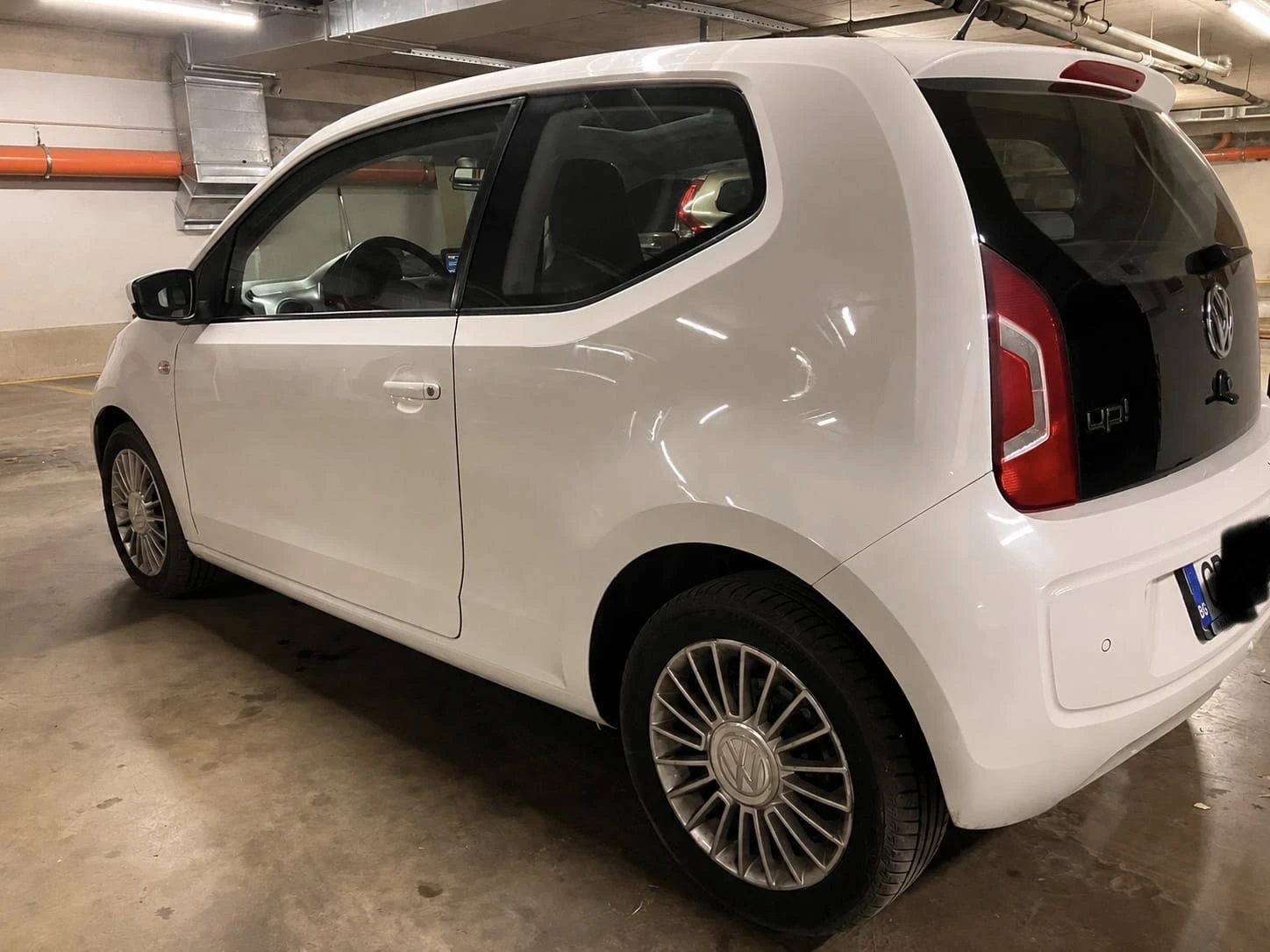VW Up, снимка 3 - Автомобили и джипове - 55165728