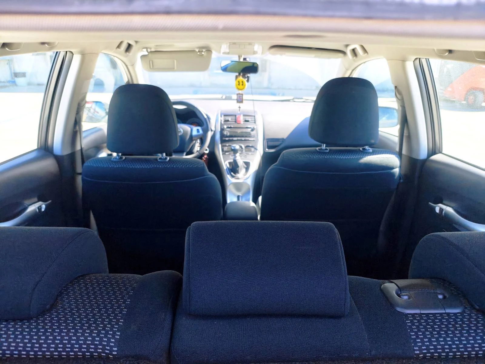 Toyota Auris, снимка 10 - Автомобили и джипове - 55278469