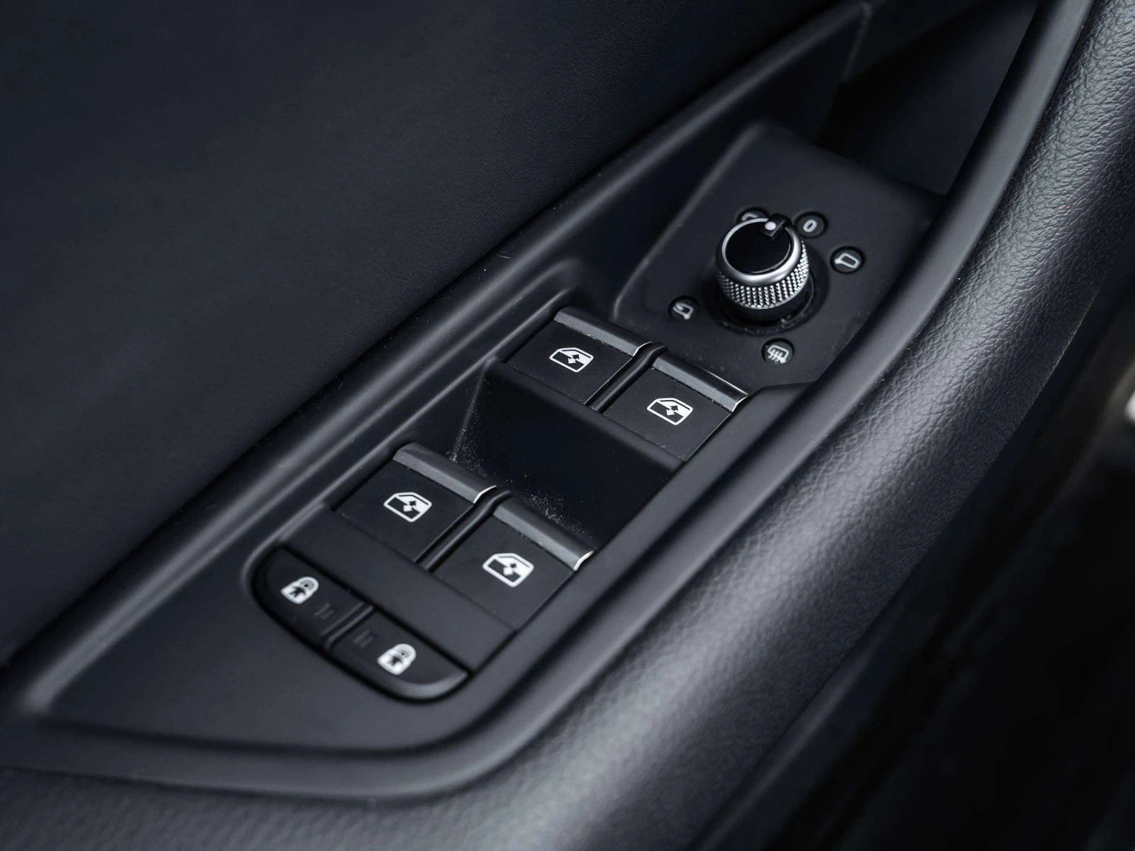 Audi A4 QUATTRO / PANO / ���� �� �� | Mobile.bg � ����������� 13