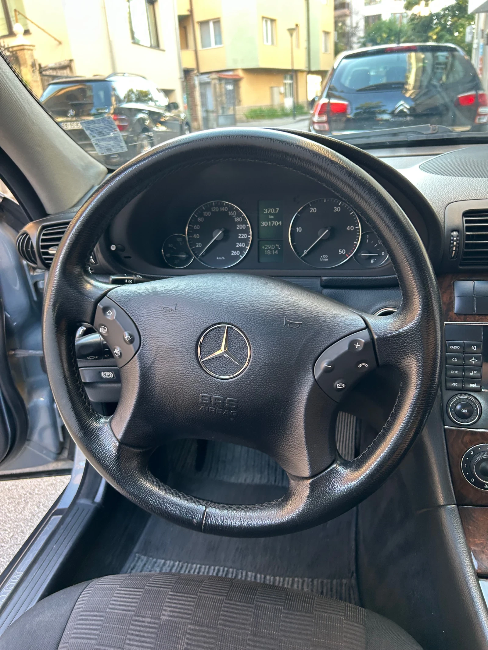Mercedes-Benz C 200 TOP TOP, снимка 15 - Автомобили и джипове - 55503928