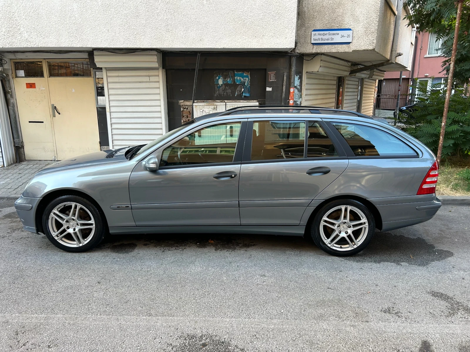 Mercedes-Benz C 200 TOP TOP, снимка 3 - Автомобили и джипове - 55503928