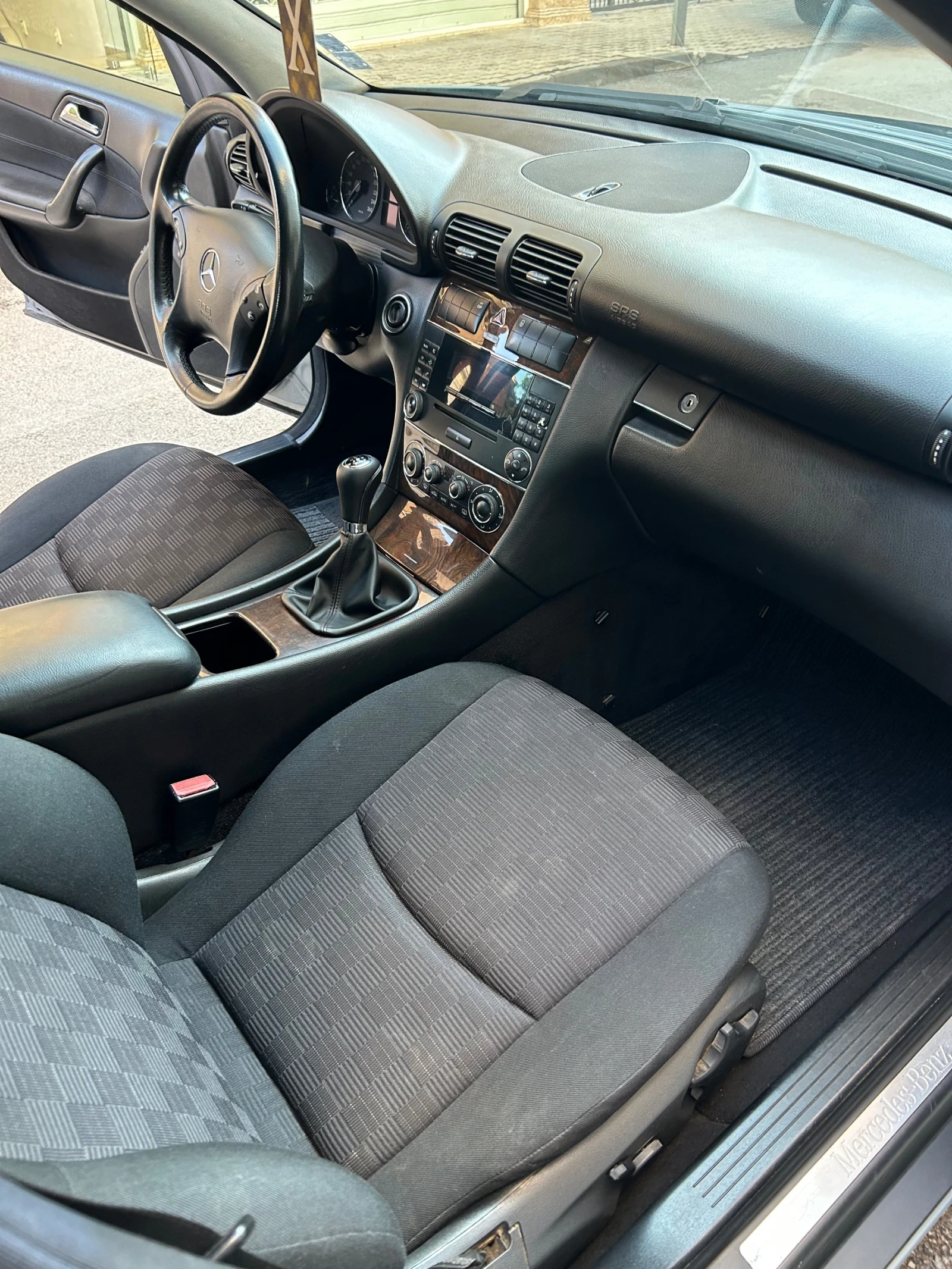 Mercedes-Benz C 200 TOP TOP, снимка 12 - Автомобили и джипове - 55503928