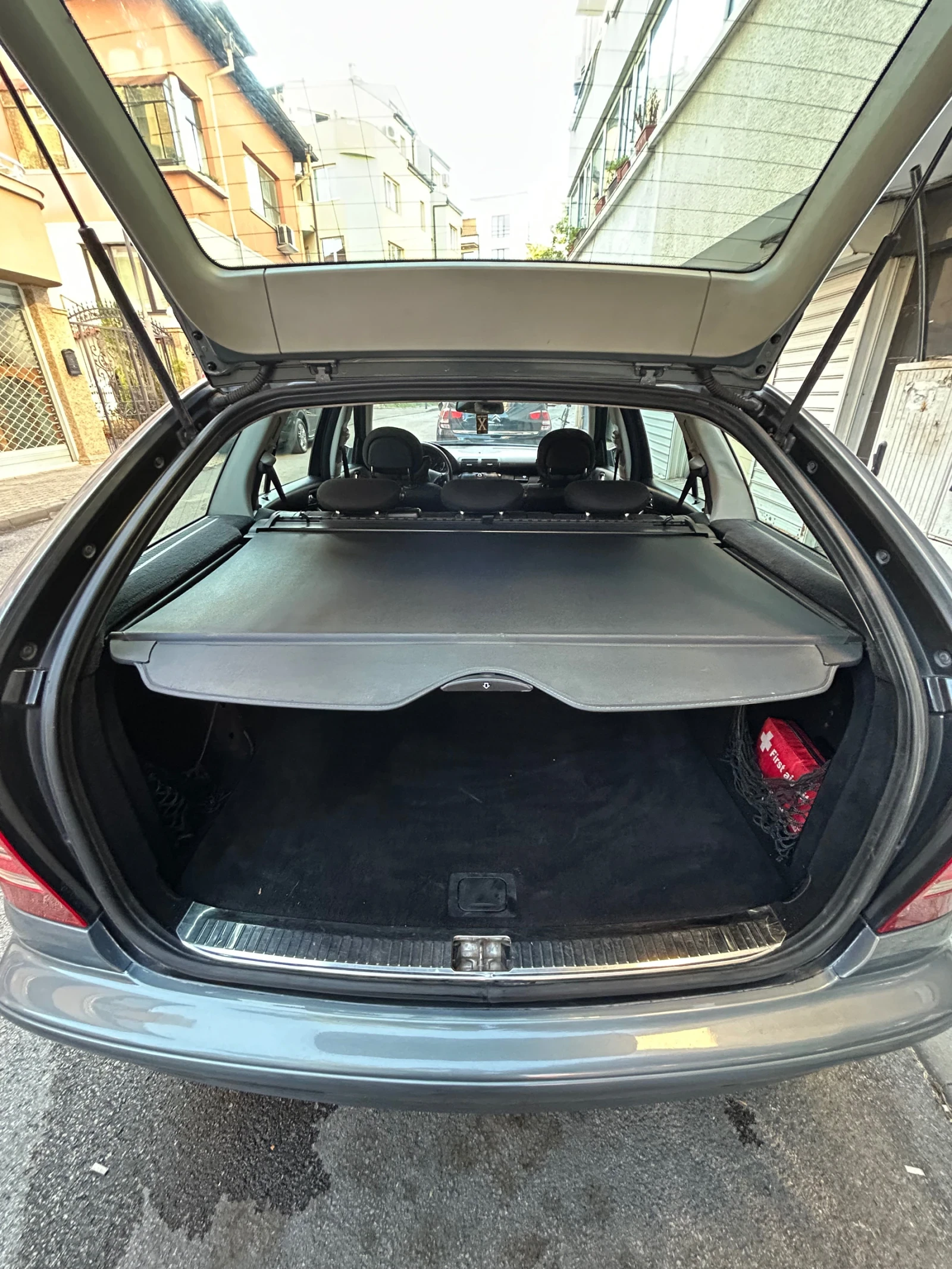 Mercedes-Benz C 200 TOP TOP, снимка 17 - Автомобили и джипове - 55503928