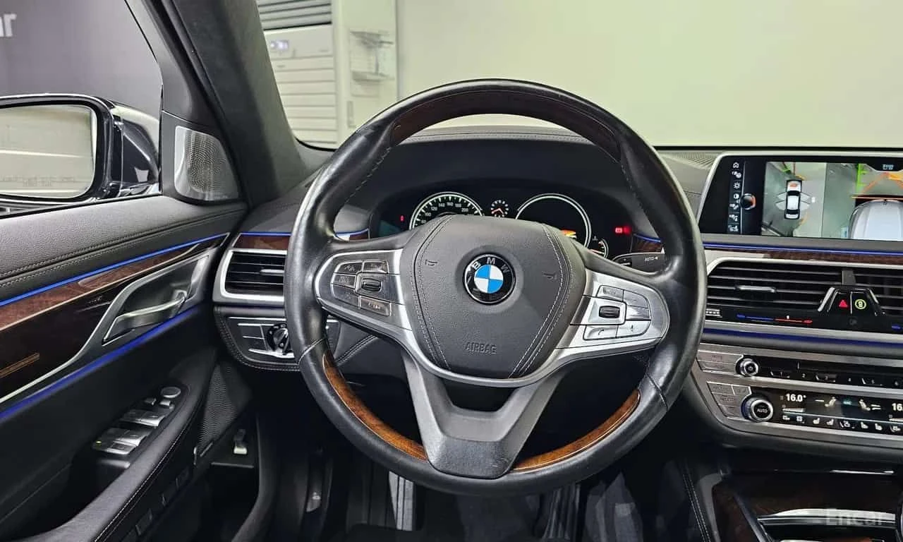 BMW 750 * 750Li xDrive * ЦЕНА ДО БГ, снимка 13 - Автомобили и джипове - 55573979
