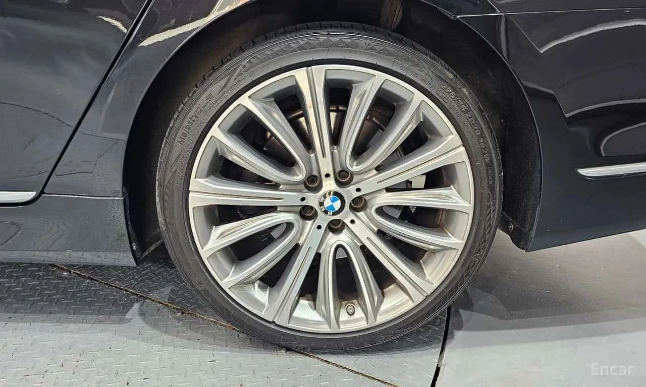 BMW 750 * 750Li xDrive * ЦЕНА ДО БГ, снимка 5 - Автомобили и джипове - 55573979