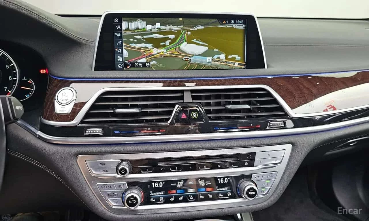 BMW 750 * 750Li xDrive * ЦЕНА ДО БГ, снимка 14 - Автомобили и джипове - 55573979