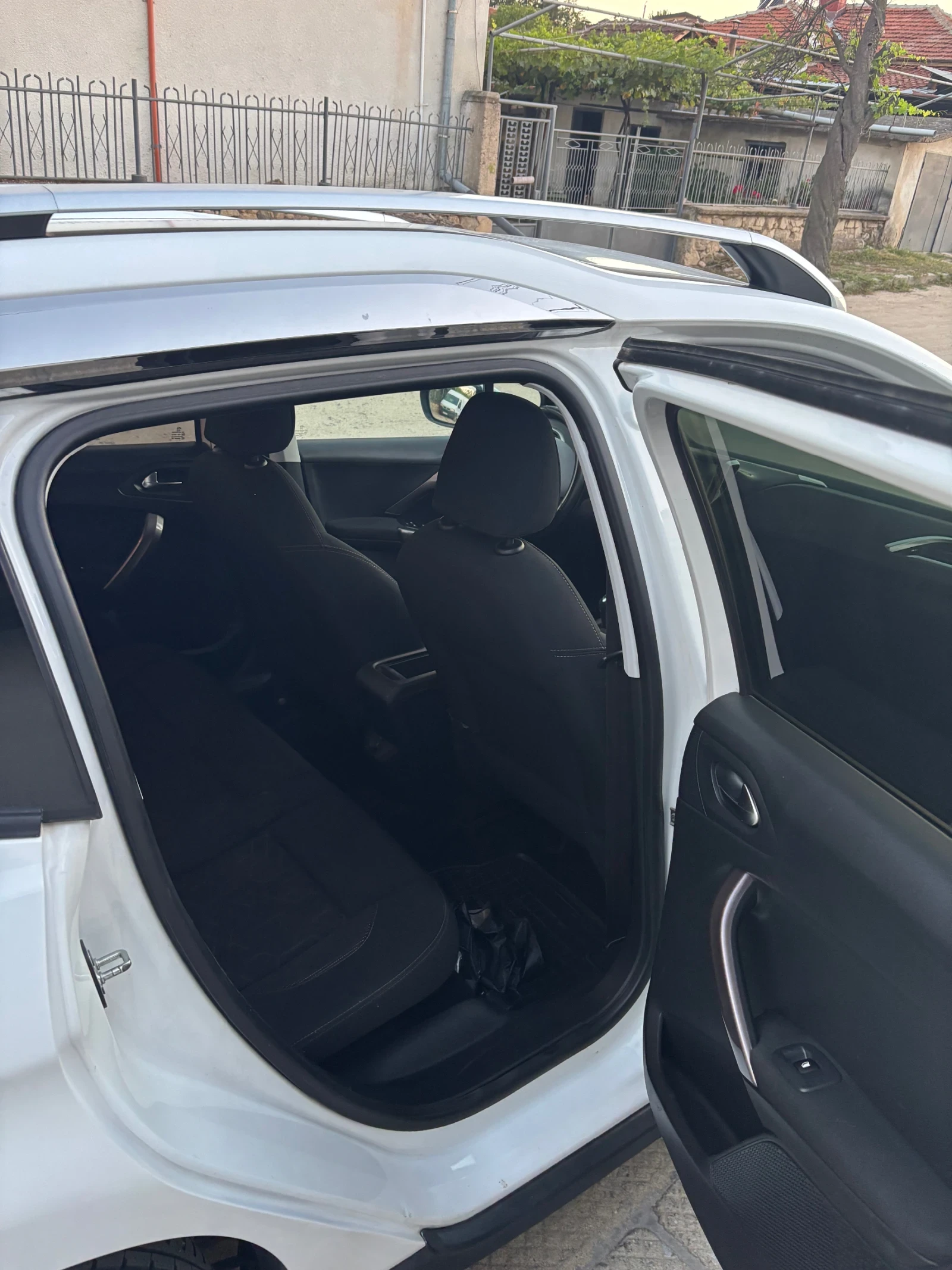 Peugeot 2008, снимка 6 - Автомобили и джипове - 55981729