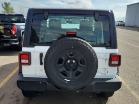 Jeep Wrangler 2 Door 4x4 Sport * CARFAX * АВТОКРЕДИТ * , снимка 6