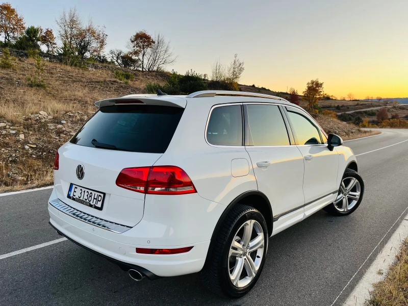 VW Touareg 4.2 TDI R-line Exclusieve, снимка 5 - Автомобили и джипове - 47994783