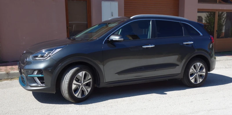 Kia Niro, снимка 4 - Автомобили и джипове - 49527757