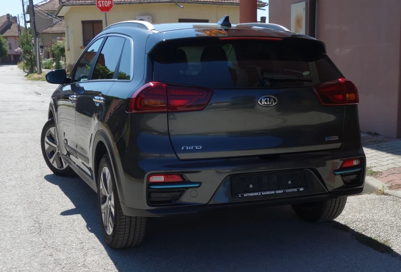 Kia Niro, снимка 3 - Автомобили и джипове - 49527757